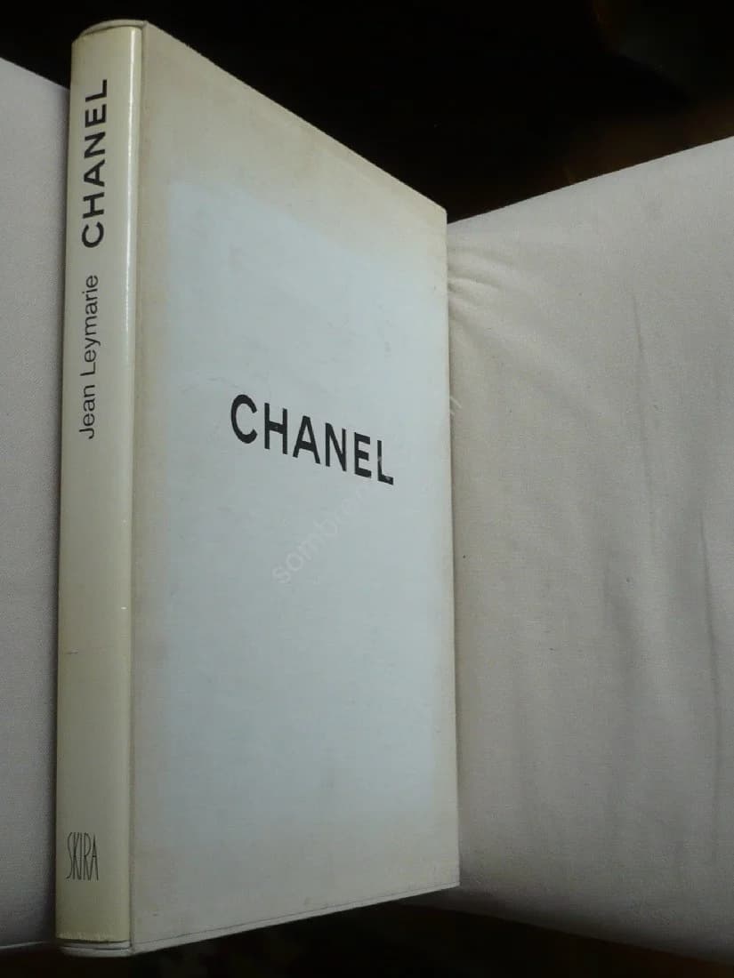 Chanel - Image 3